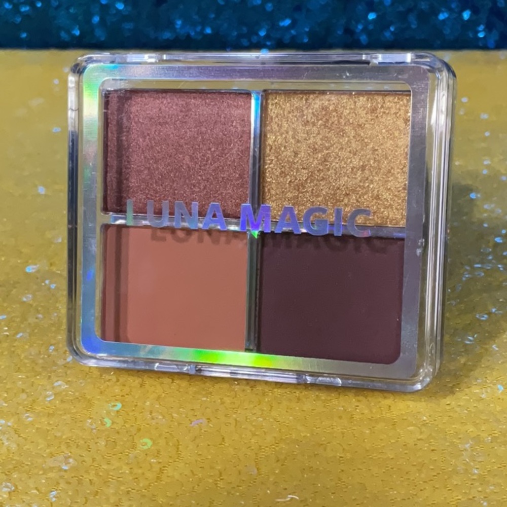 Luna Magic Desert Heat Eyeshadow Palette